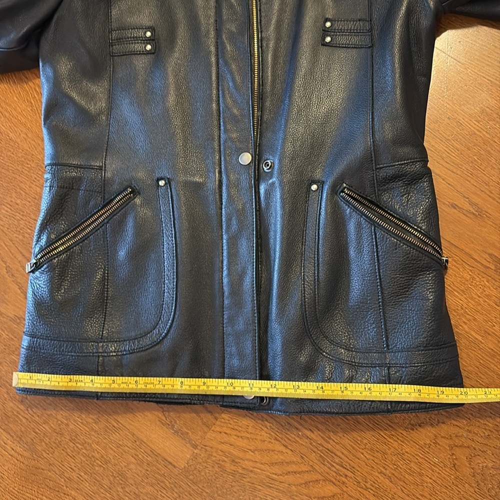 Vintage Black pebble leather insulated Danier biker jacket - Picture 13 of 17